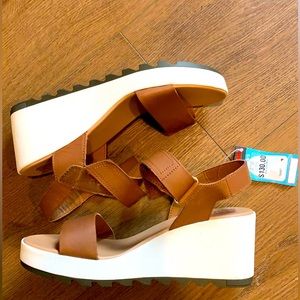 Sorel Sandal Wedges, brand new!